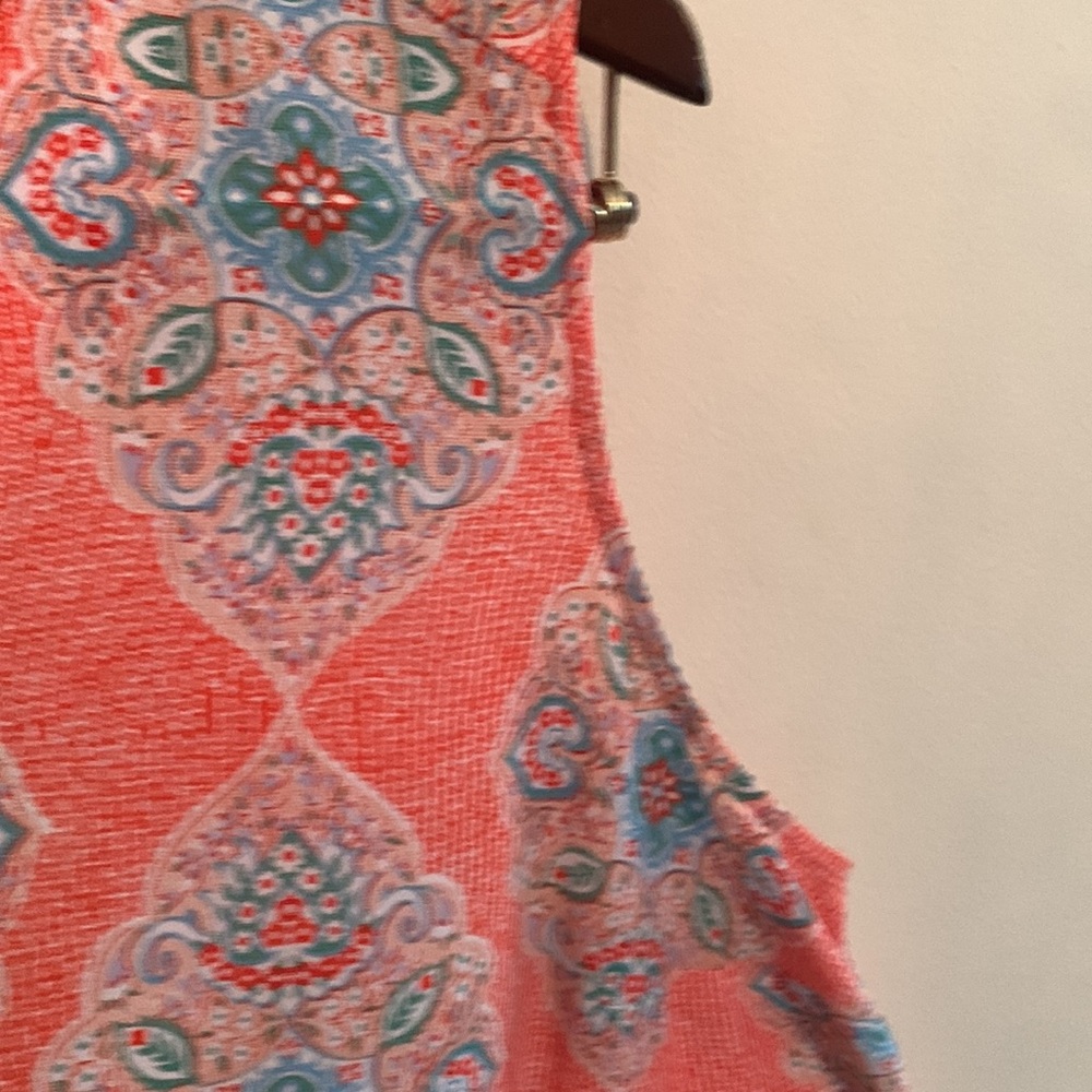 Women’s Violet + Claire Fashion Tank - Picture 6 of 8